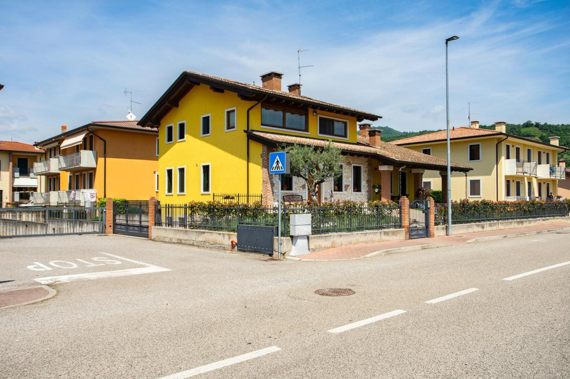 Casa Oliver Montecchia di Crosara Værelse billede